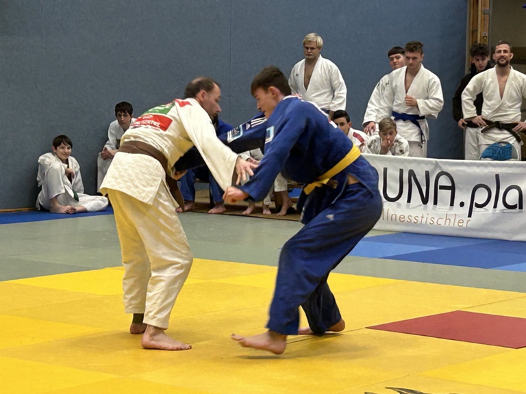 1. Runde der 1. Klasse und Jugendliga 1. Runde der 1. Klasse und Jugendliga