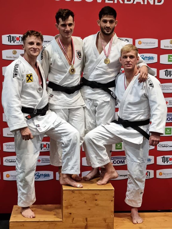 Felix Stadler holt Bronze bei den Österr. Meisterschaften in Straßwalchen 2021. Erfolgreiche Kämpfe gegen starke Gegner. JUBS ist stolz! 🥉🥋 #JudoUnionBurgkirchenSchwand
